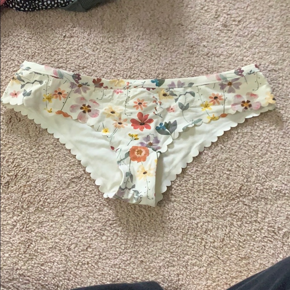 Bikini bottoms cheeky